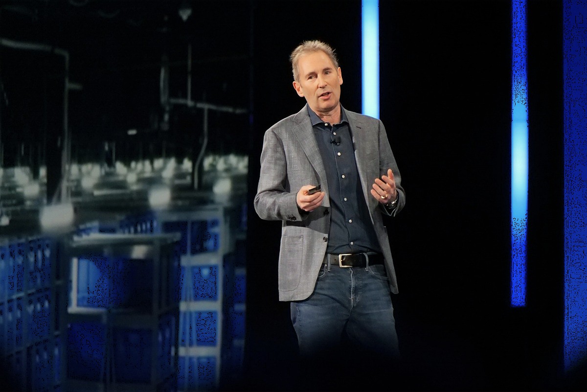 Amazon confirms 14,000 corporate job cuts, says push for 'efficiency gains' will continue into 2026 – GeekWire