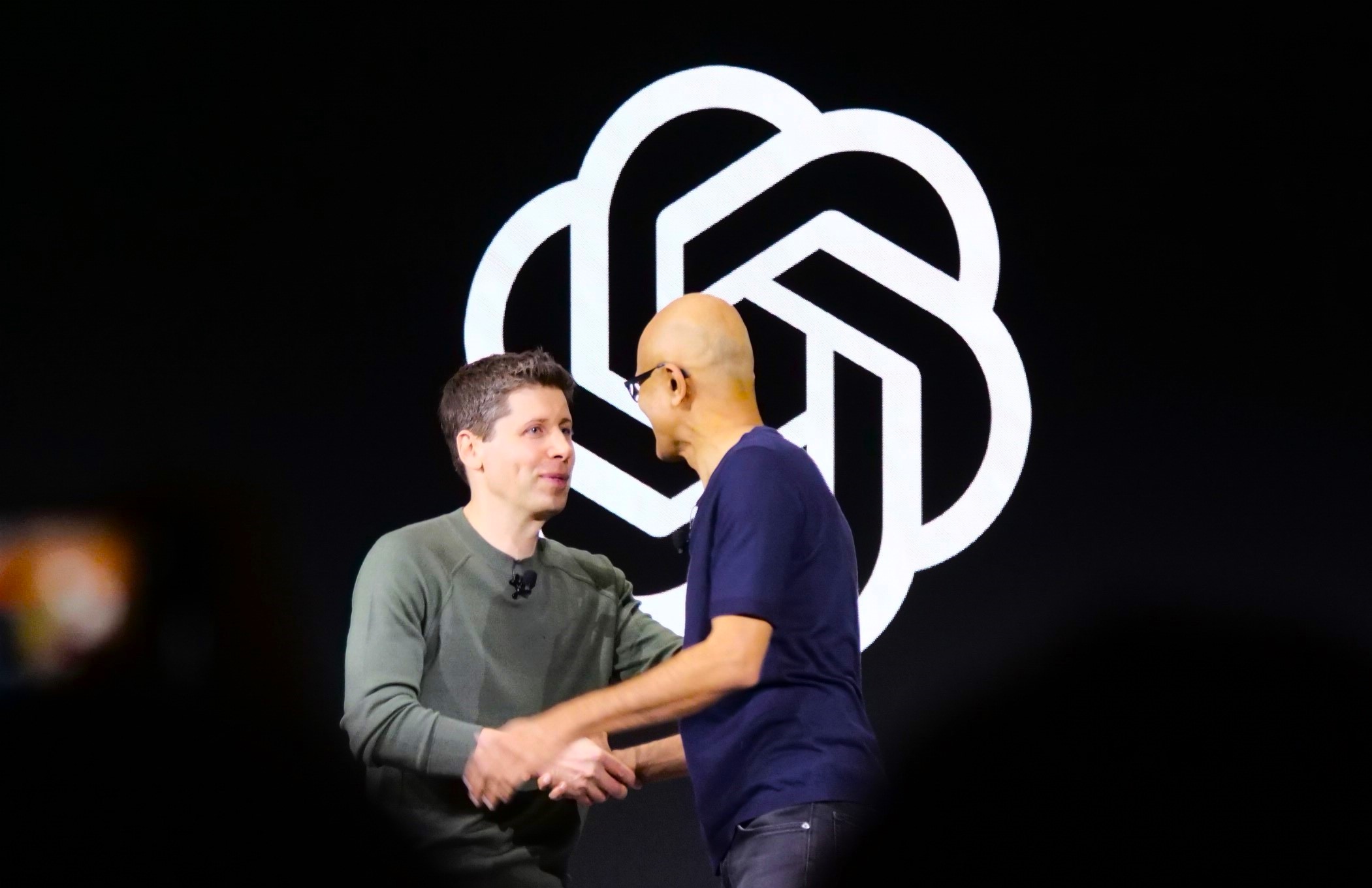Reading between the lines of their secretive new agreement – GeekWire