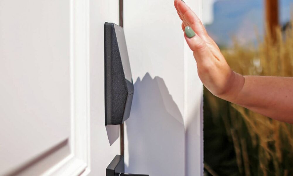 Wyze’s new palm-scanning door lock has a second, backup battery