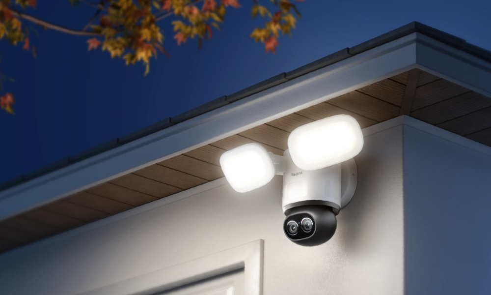 Reolink’s new floodlight cam has 360-degree vision and on-device AI