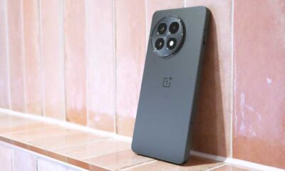 OnePlus 13R review bathroom shelf angled