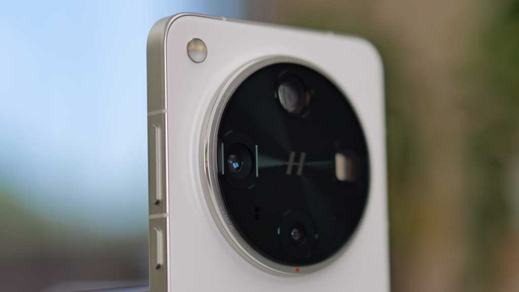 Oppo Find X8 Ultra 1