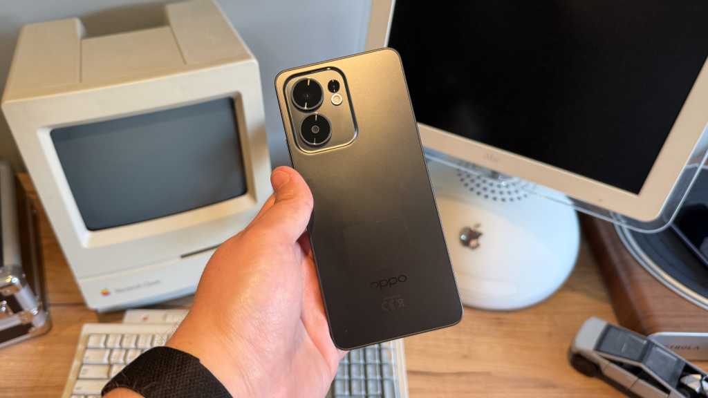 Oppo Reno 13 FS Featured