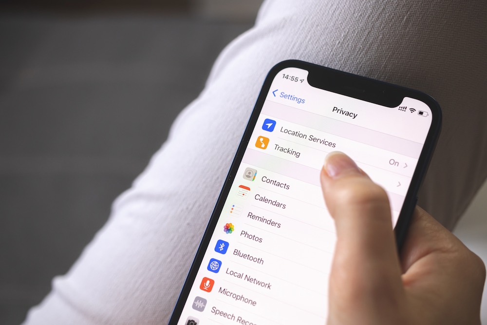 3 Privacy Reasons You Need iOS 26 Now