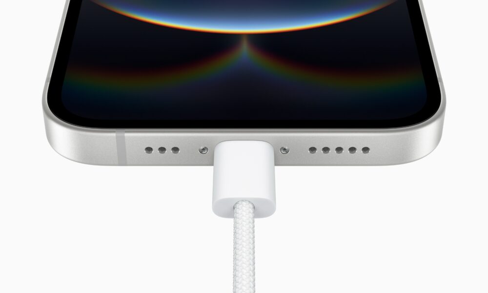 Apple iPhone 16e USB C 250219