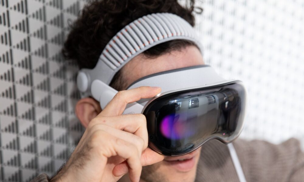 YouTube is coming to the Apple Vision Pro