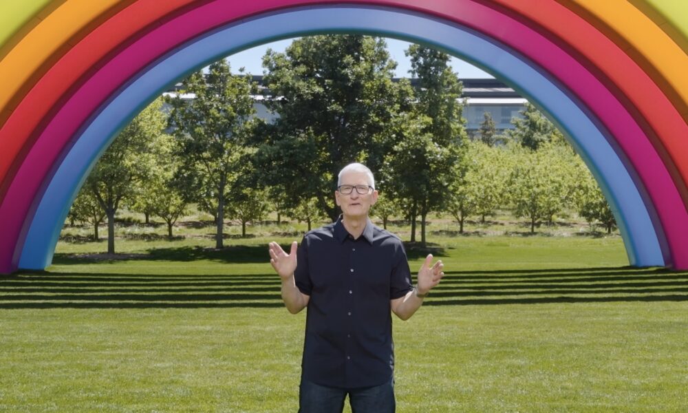 WWDC25 Tim Cook 4