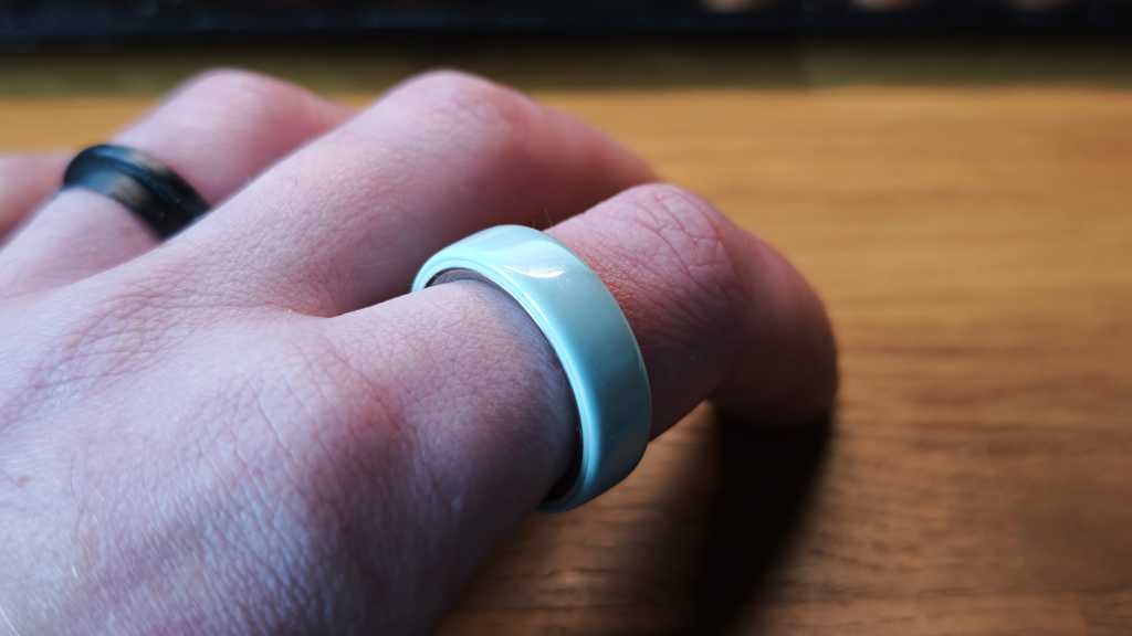 Oura Ring 4 Ceramic Edition 10