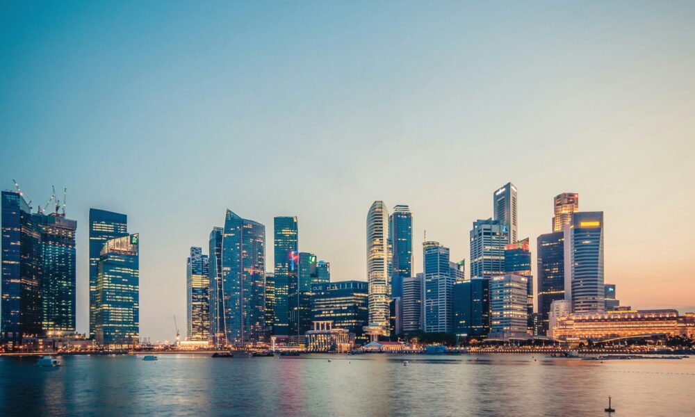 Singapore Leads Financial Services AI Deployment Surge