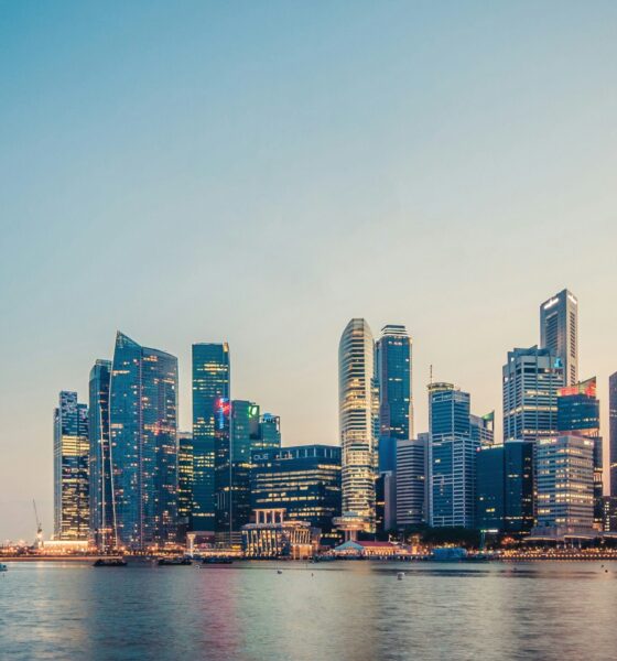 Singapore Leads Financial Services AI Deployment Surge