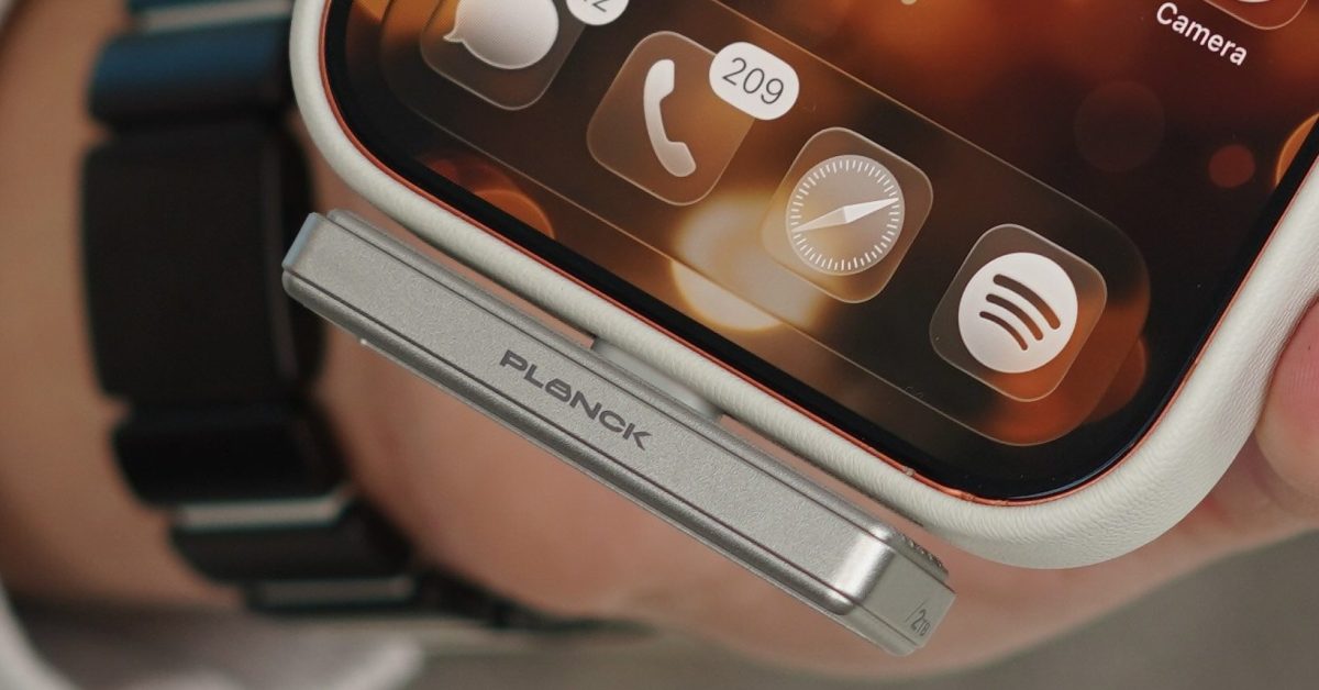 This tiny SSD is the most iPhone-friendly external drive yet