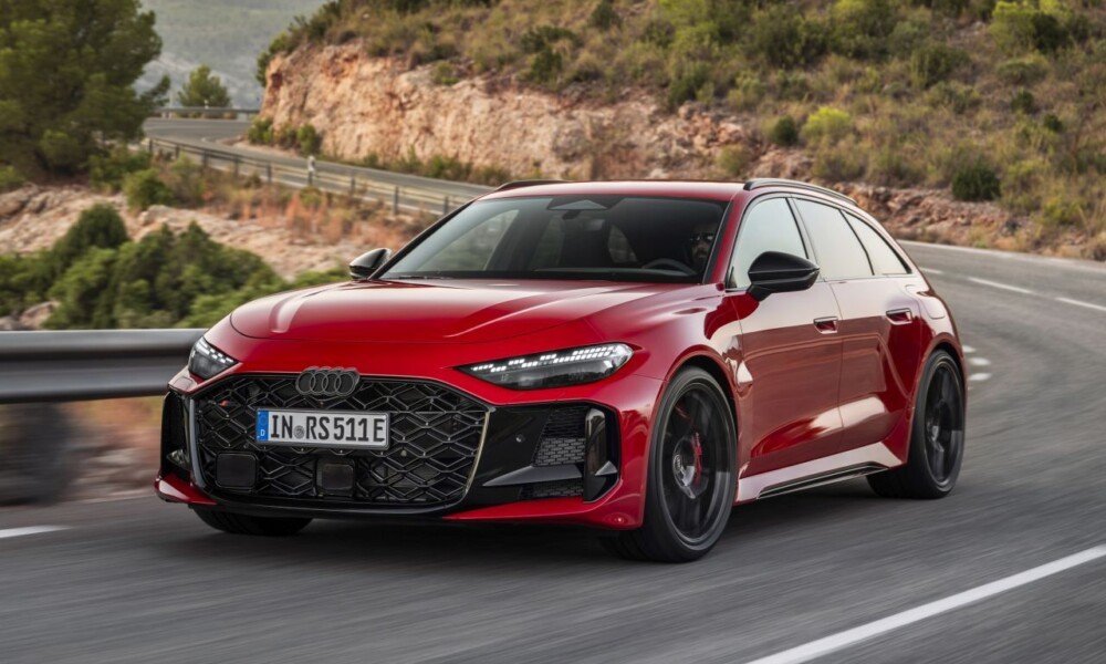 2027 Audi RS5 breaks cover; 630 hp plug-in hybrid Avant & Sedan