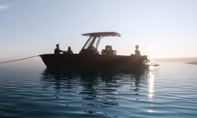 Arc's Coast center console boat