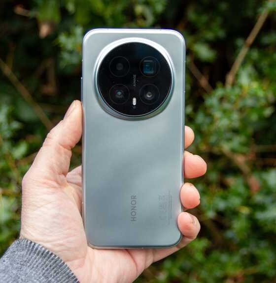 Honor Magic 8 Pro rear