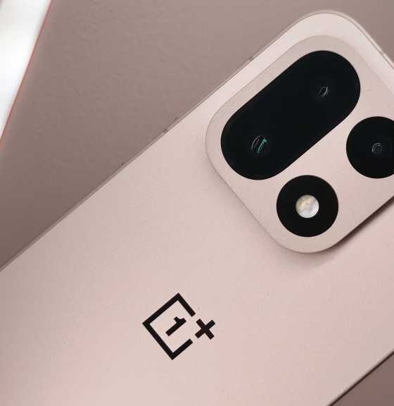 OnePlus 15 REVIEW camera