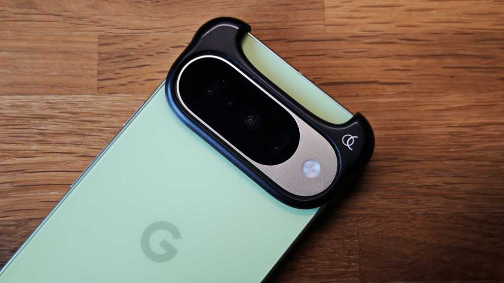 Arc Pulse case review on Pixel 10 7