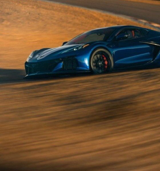 2027 Chevy Corvette Grand Sport debuts with a new 6.7L V8