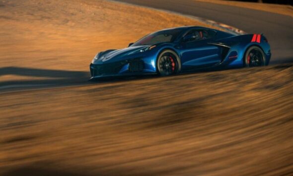2027 Chevy Corvette Grand Sport debuts with a new 6.7L V8