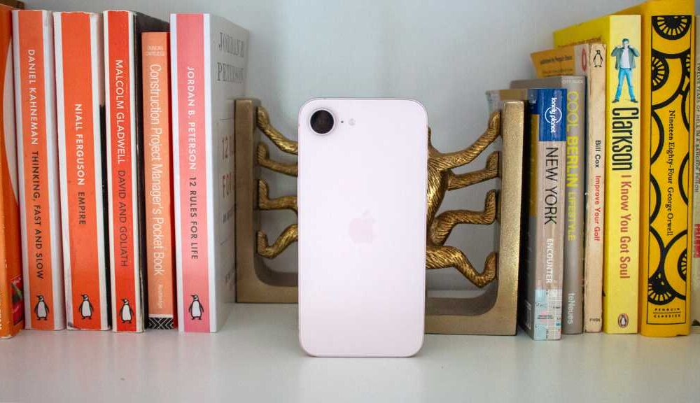 Apple iPhone 17e review 1