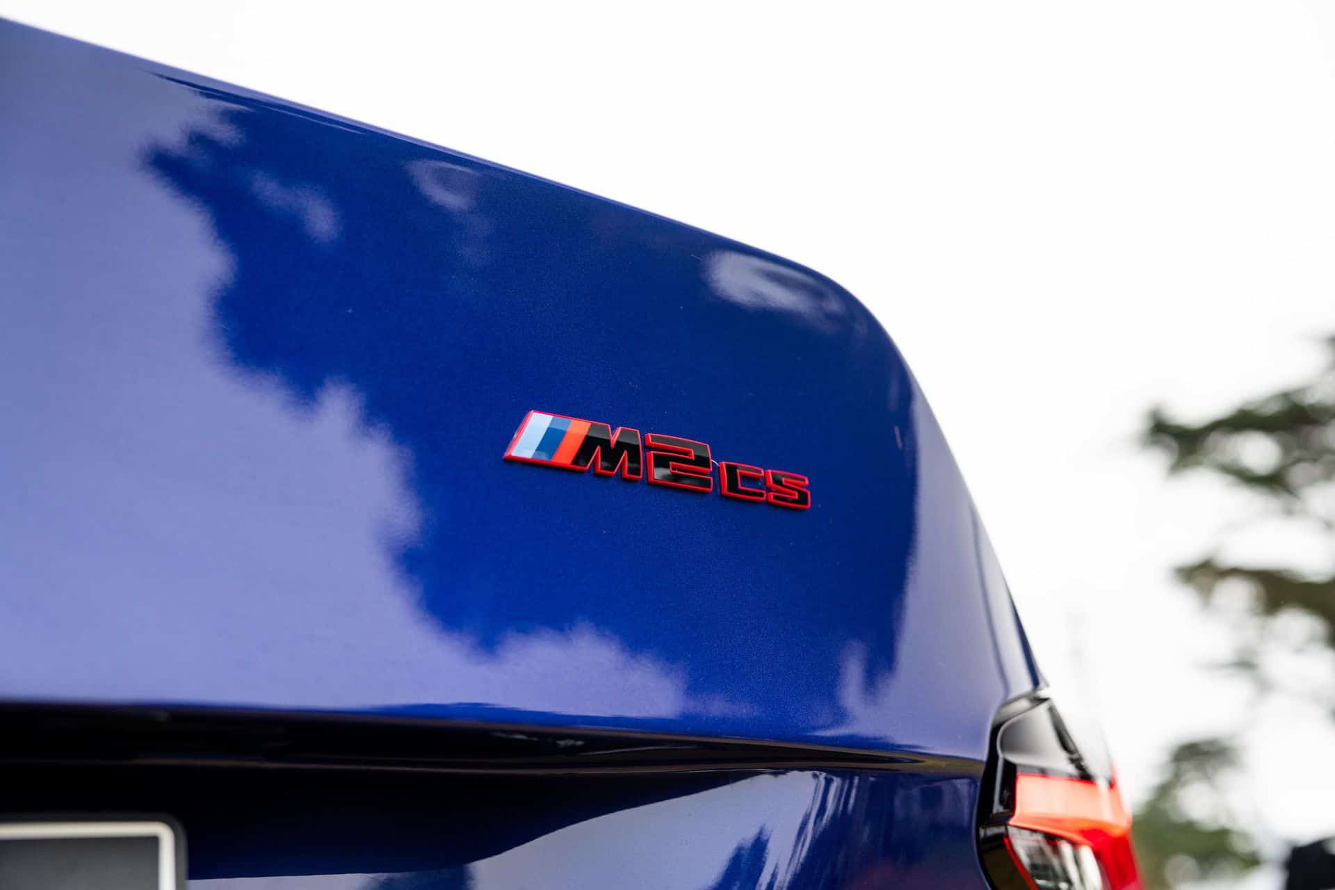 2026 BMW M2 CS VELVET BLUE UNVEIL 09