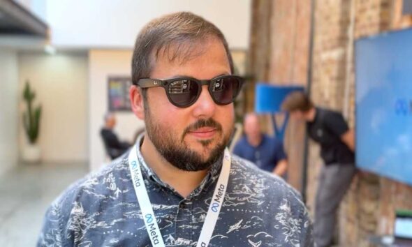 Ray Ban Meta Gen 2 Hands On Headliner matt black try on