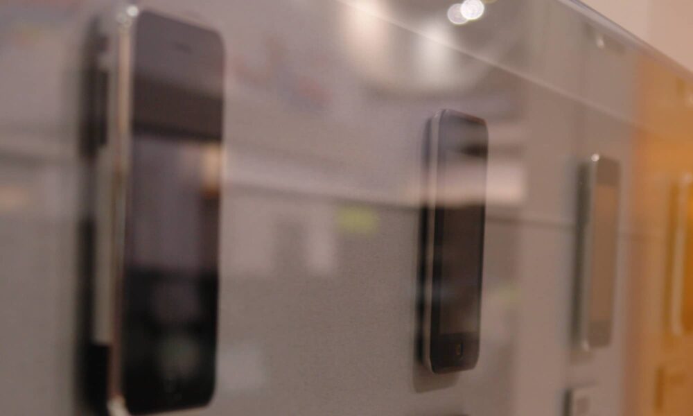 iLounge Pavilion iPhone History Display CES 2010