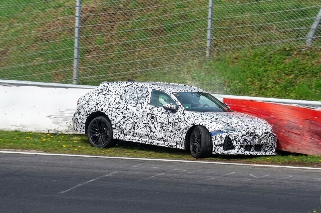 Audi test driver crashes RS6 Avant prototype at Nurburgring