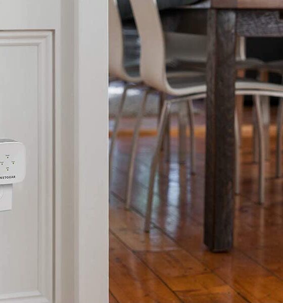 Is the FCC Playing Favorites with Your Wi-Fi?