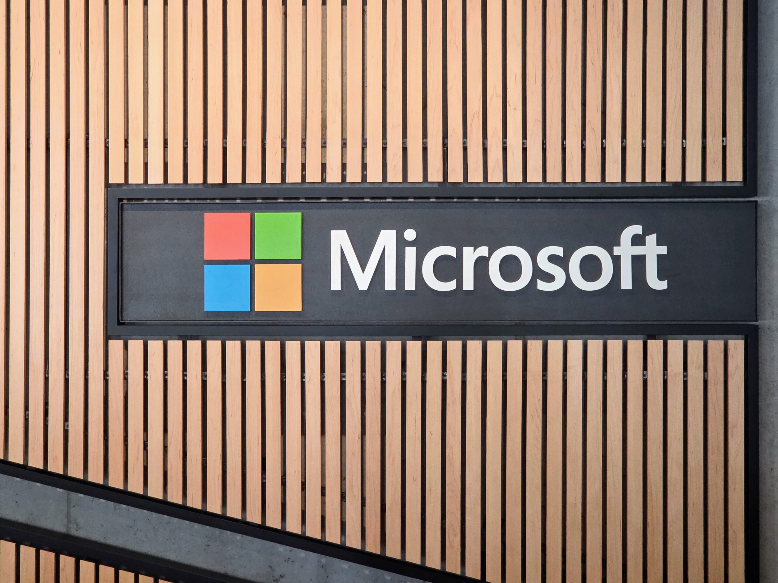 Microsoft tops Wall Street expectations, reports accelerating Azure growth and $37B AI run rate – GeekWire