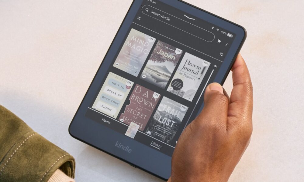 Amazon’s color screen Kindles are finally getting a system-wide dark mode