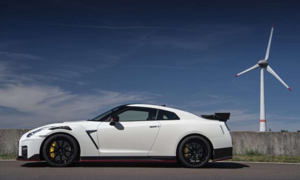 MY21 GT R NISMO GERMANY 38 SOURCE (CUSTOM)