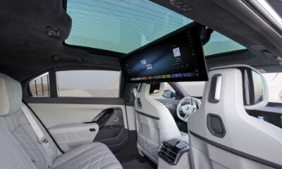 2027 BMW 7 SERIES THEATER SCREEN 01
