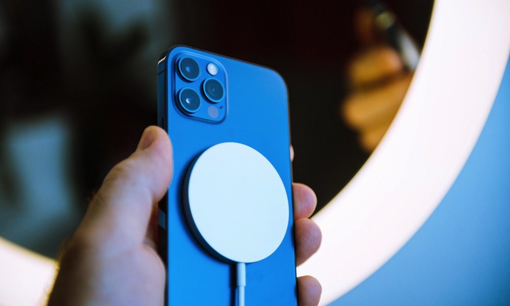 MagSafe iPhone 12 Charger