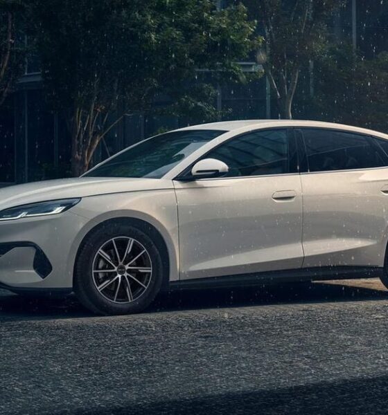 2026 BYD Seal 6 price and specs