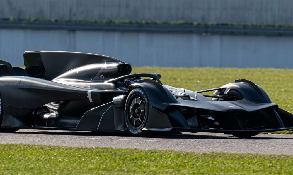 Mysterious single-seater Aston Martin hypercar spotted testing