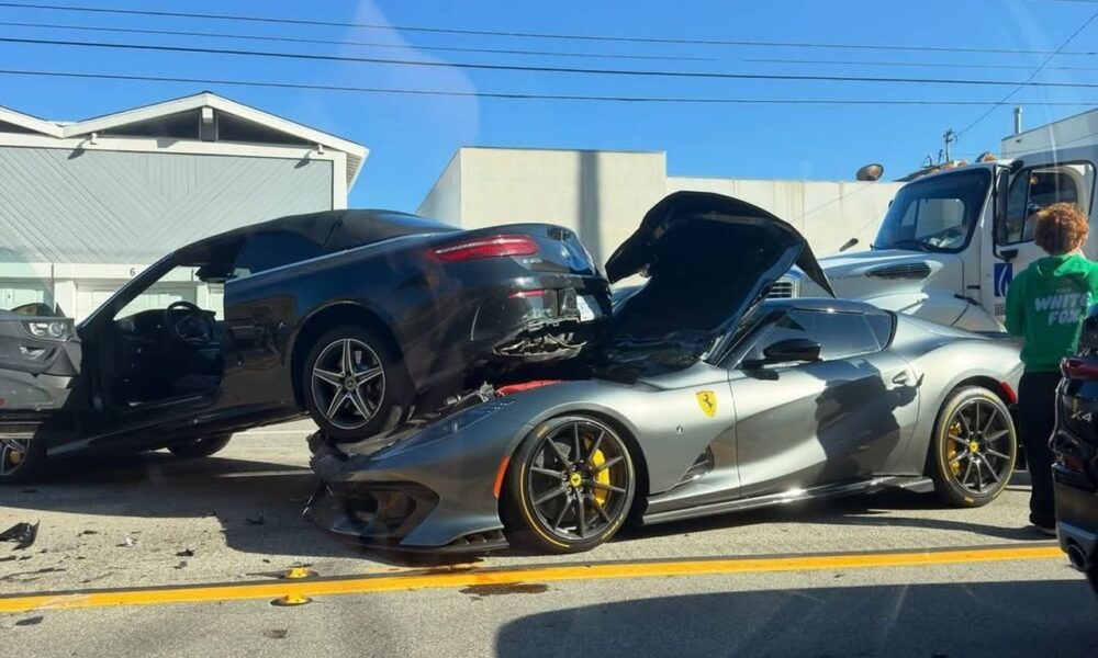 $2.5 million Ferrari 812 Competizione Aperta crashes in California