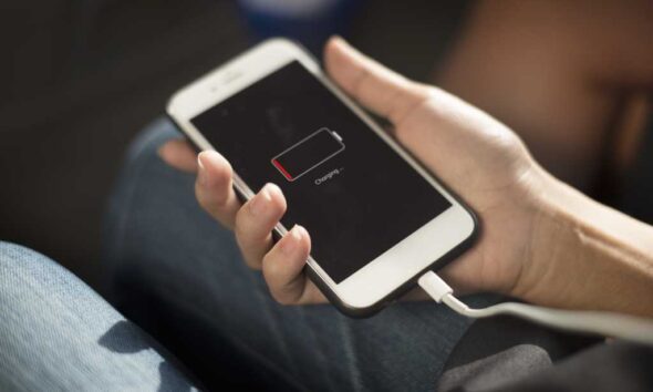 Mobiltelefon, smartphone, batteri, laddning, ström