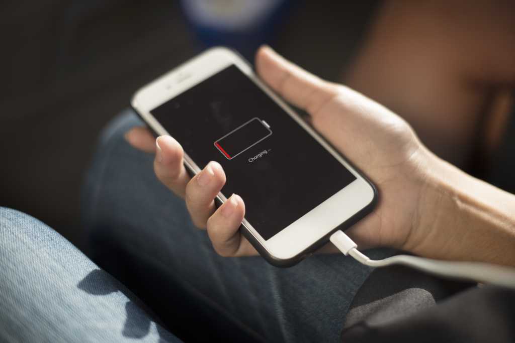 Mobiltelefon, smartphone, batteri, laddning, ström
