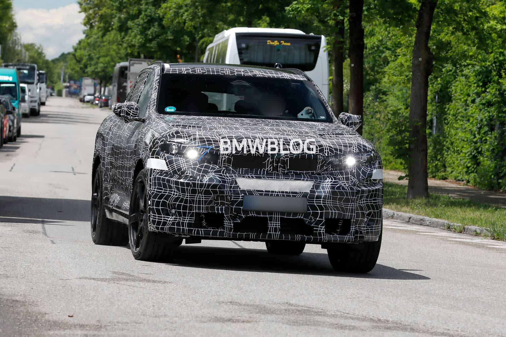 2027 BMW X5M ELECTRIC SUV 00