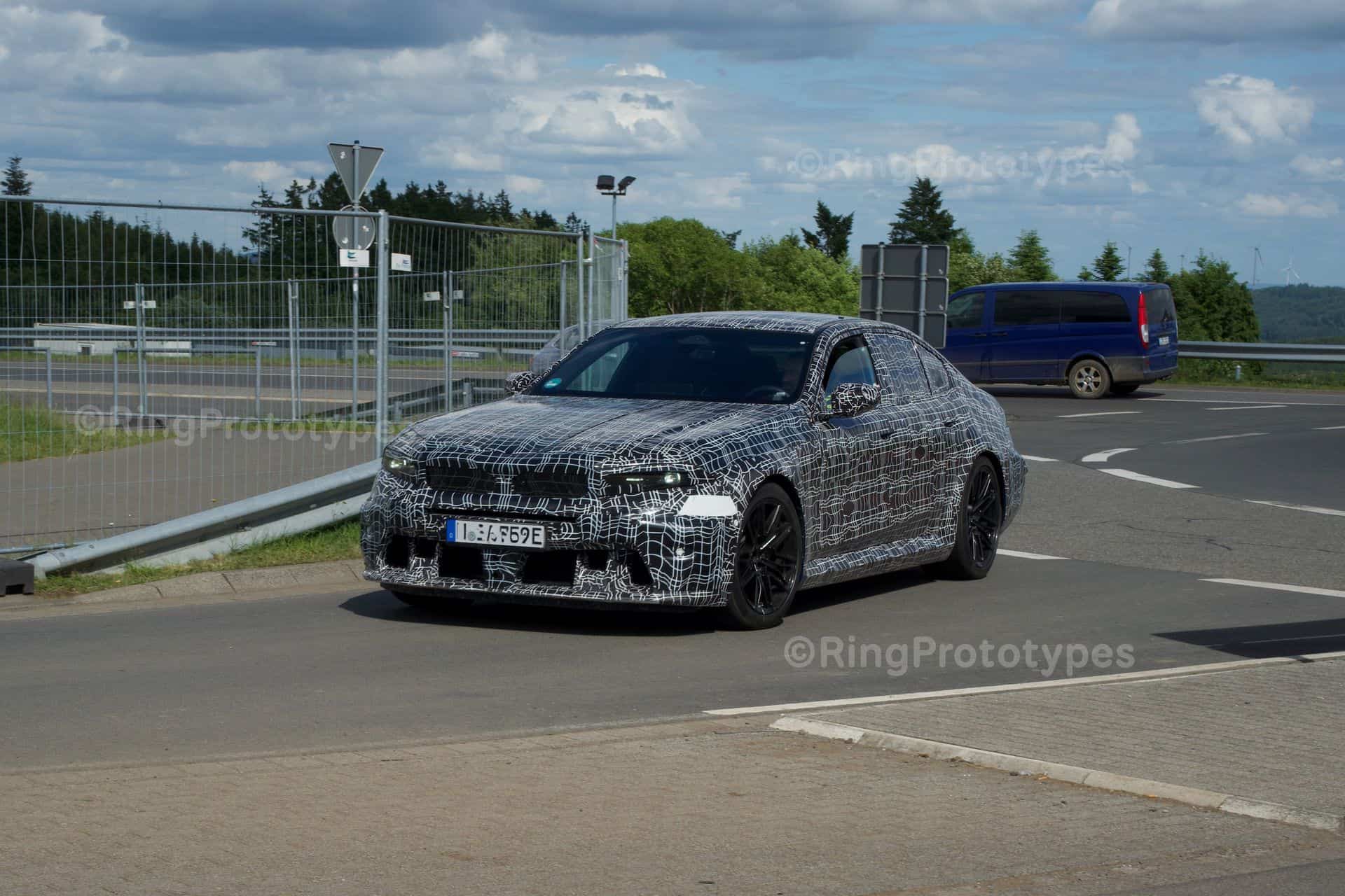 2027 BMW M5 FACELIFT SPOTTED 04