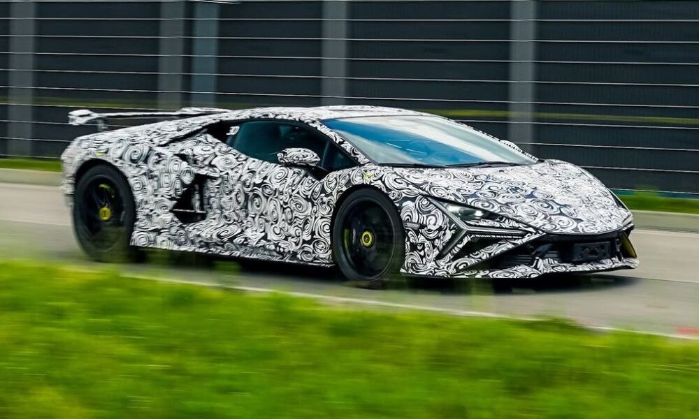 Exclusive! Lamborghini to reveal Revuelto SV to VIP clients on June 13