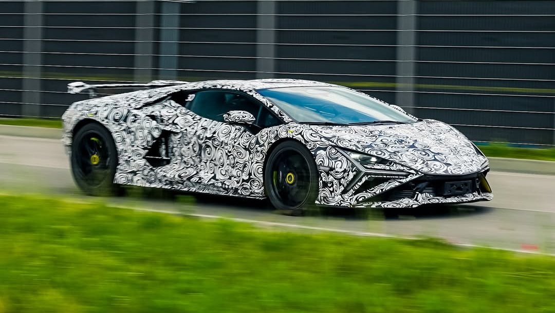 Exclusive! Lamborghini to reveal Revuelto SV to VIP clients on June 13