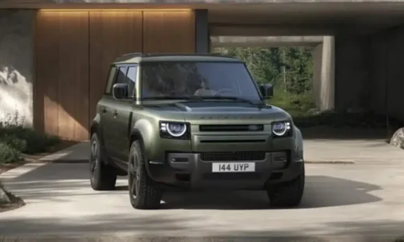 Land Rover Recalls 250,857 SUVs Over Airbag Fault Linked to Corroded Connector