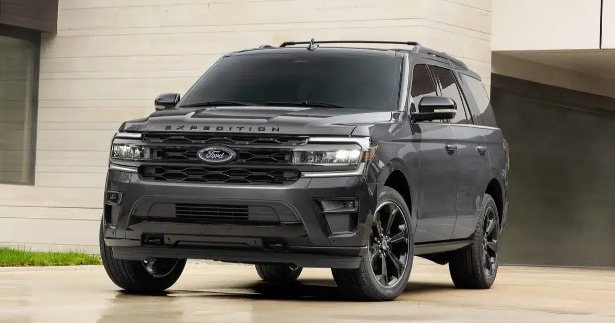 Over 548,000 Ford Expedition SUVs Recalled for Console Defect