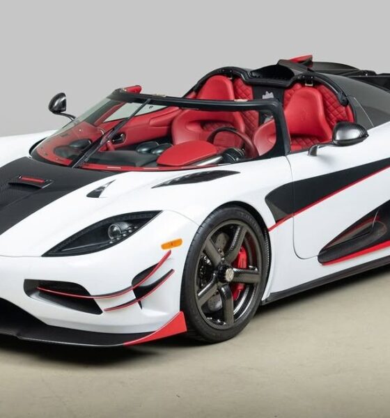 Koenigsegg Agera RS with $485,000 worth of factory options listed for sale