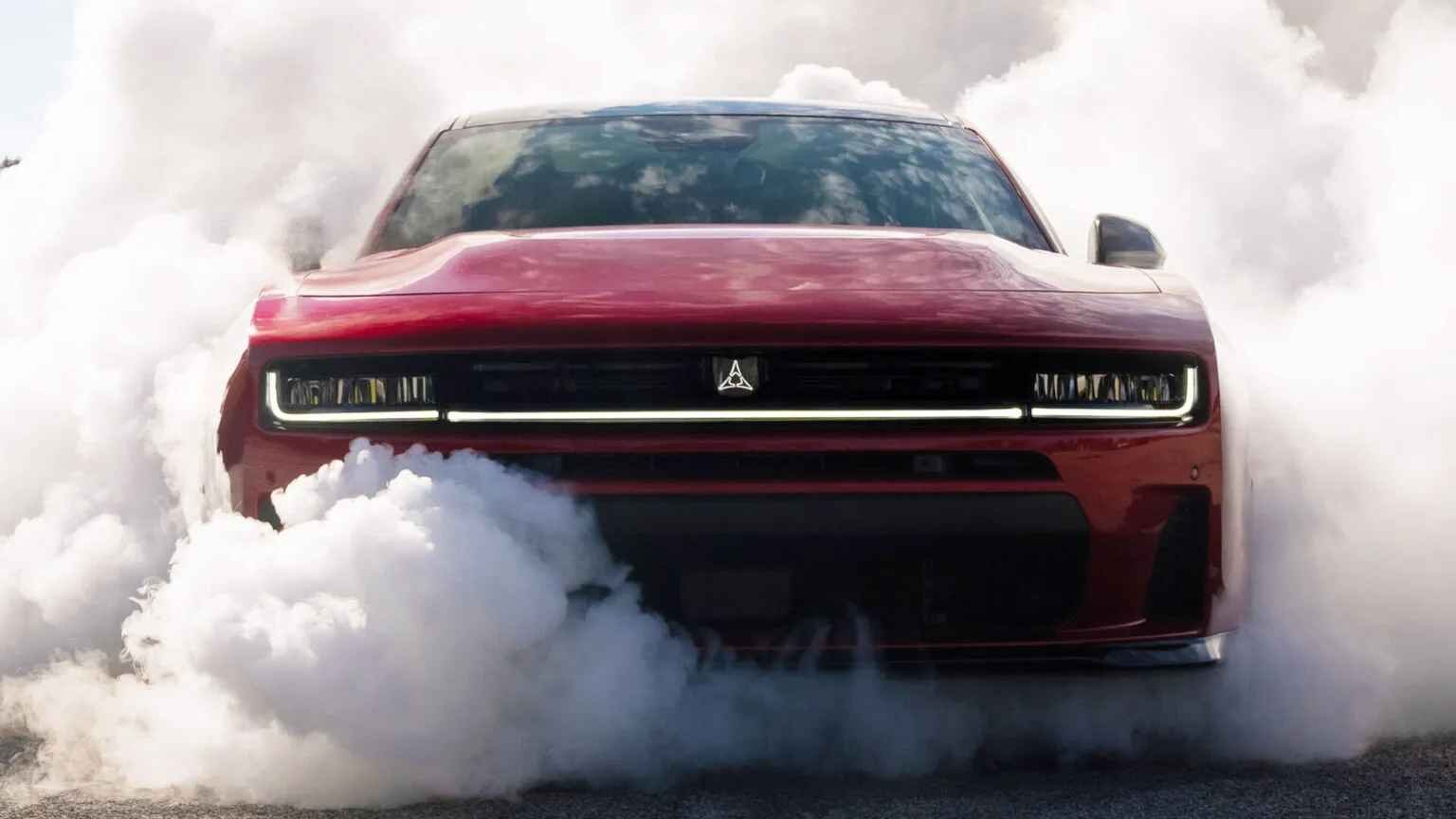 777 hp V8 Dodge Charger SRT Hellcat could break cover this August