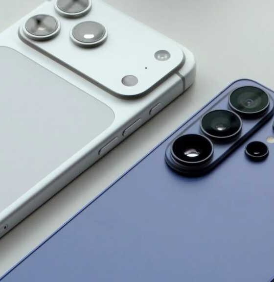 iPhone 17 Pro Max and Samsung Galaxy S26 Ultra