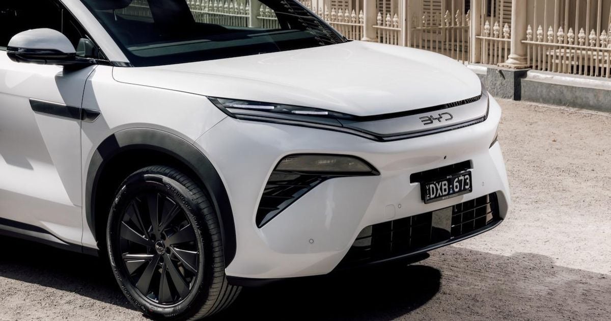 Top five large seven-seat PHEV family SUVs in 2026