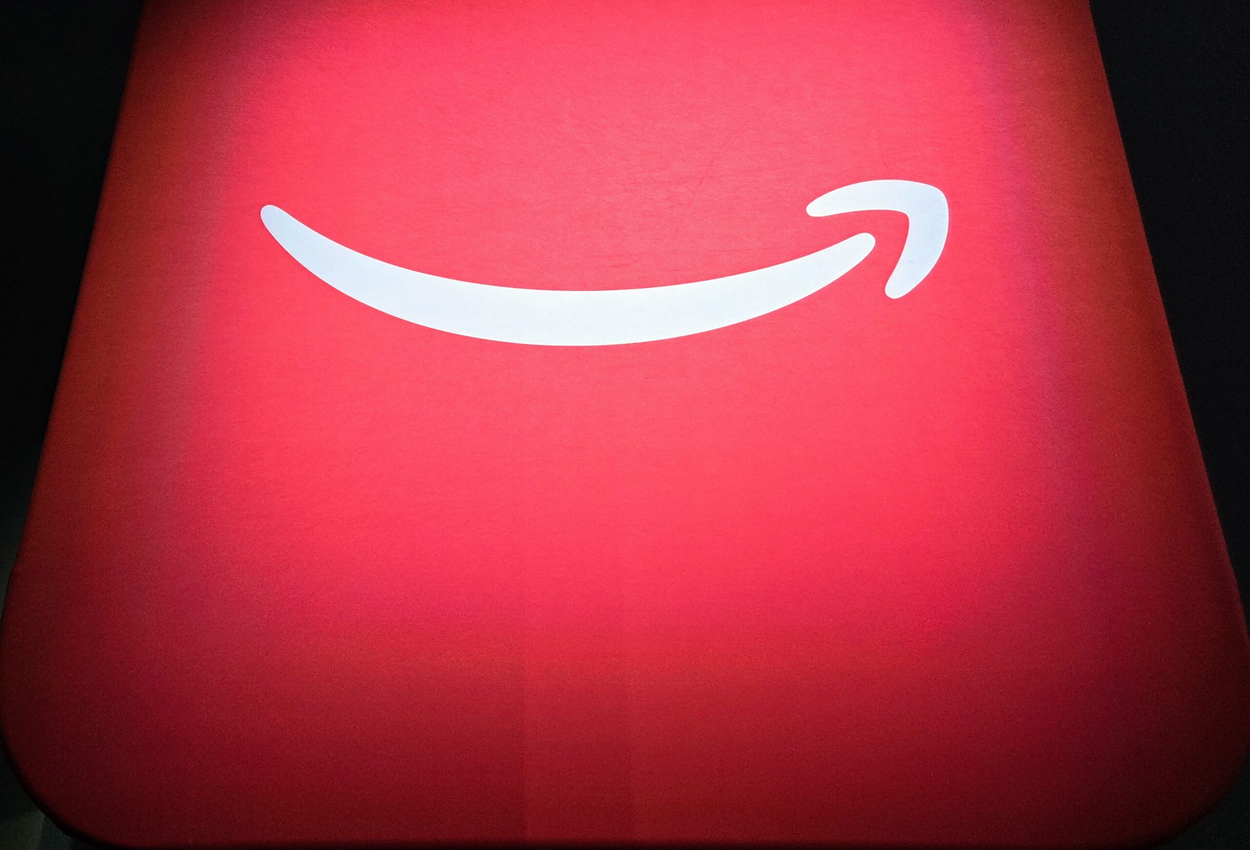 Amazon cuts jobs in AGI group as it puts more focus on customer-facing AI – GeekWire