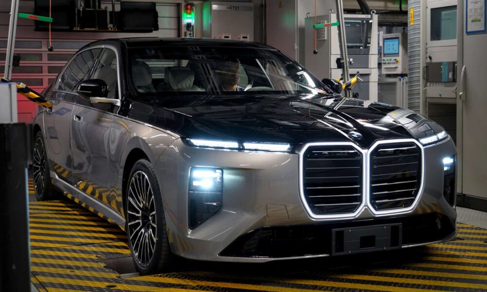 2027 BMW 7 SERIES ENTERS PRODUCTION 4